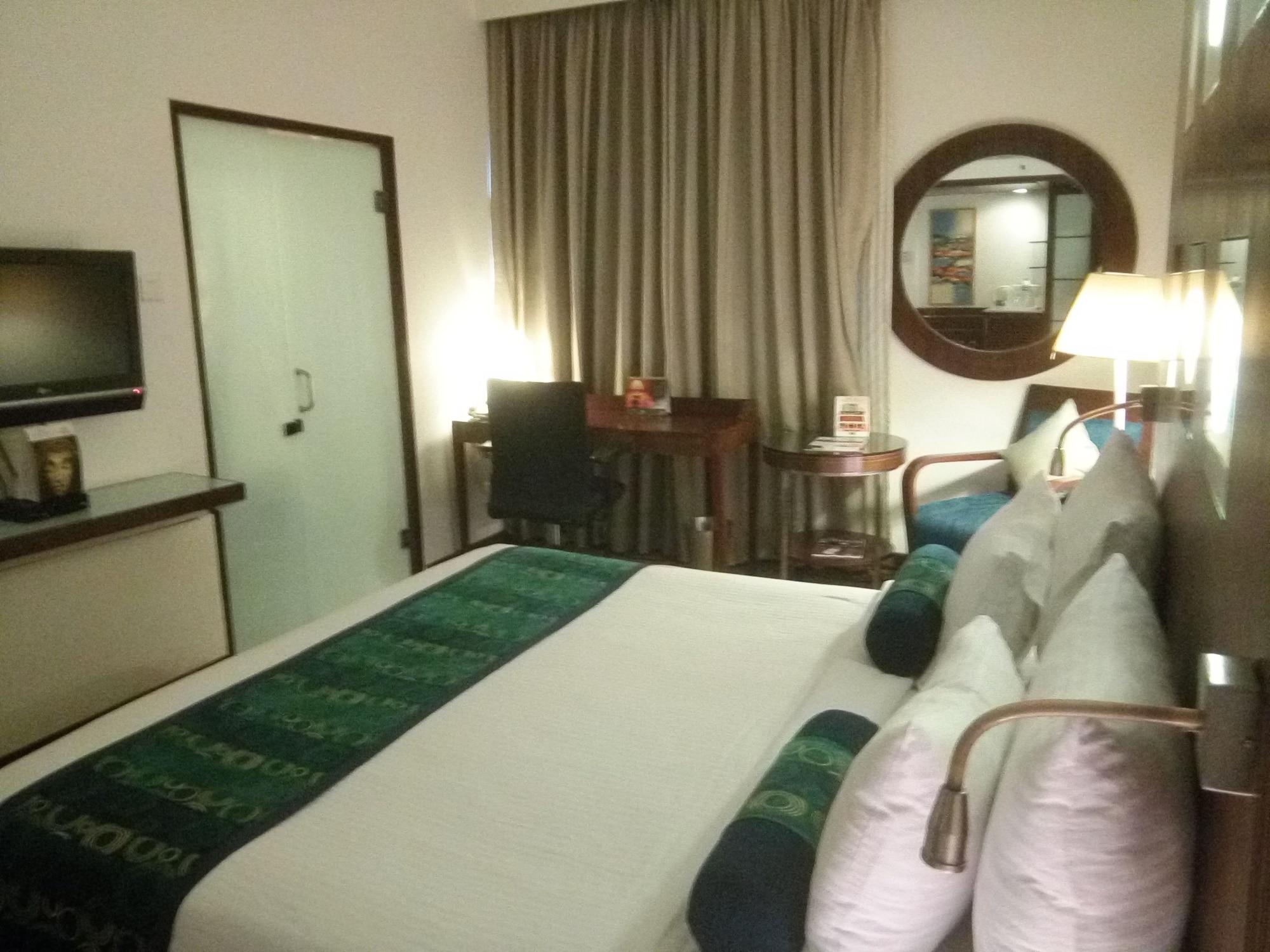 Pride Hotel, Chennai Esterno foto