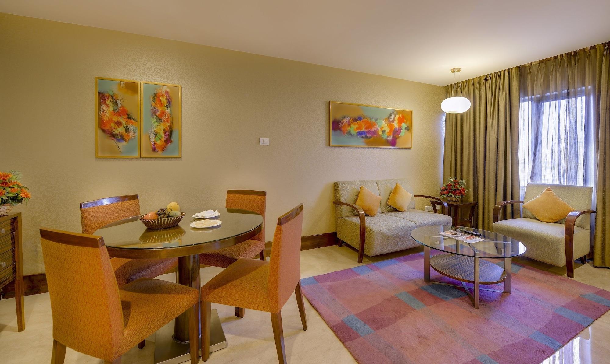 Pride Hotel, Chennai Esterno foto