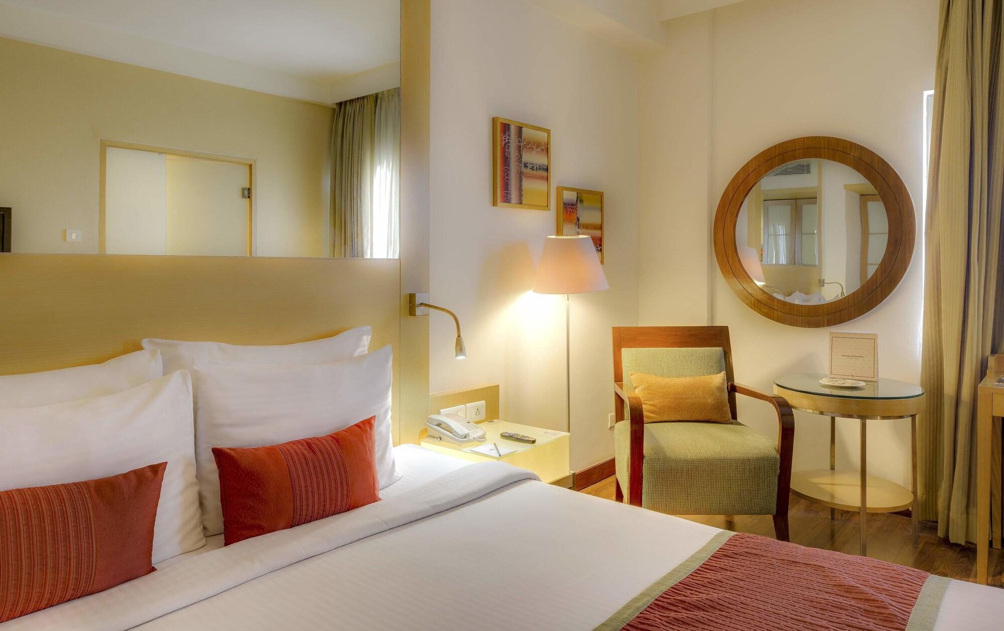 Pride Hotel, Chennai Esterno foto