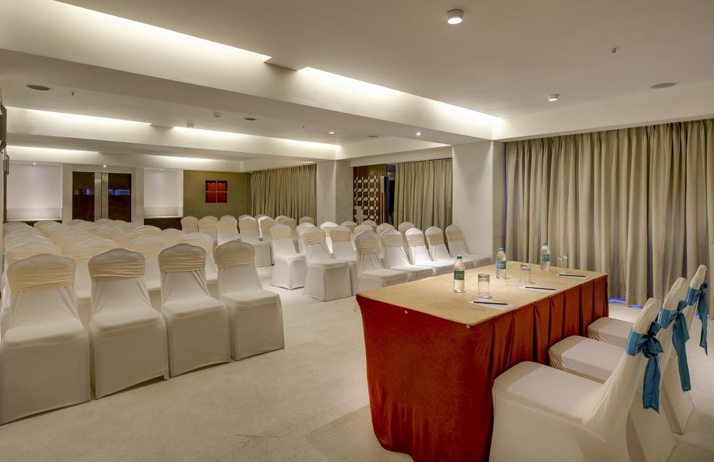 Pride Hotel, Chennai Esterno foto