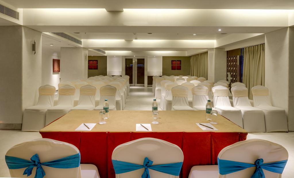 Pride Hotel, Chennai Esterno foto