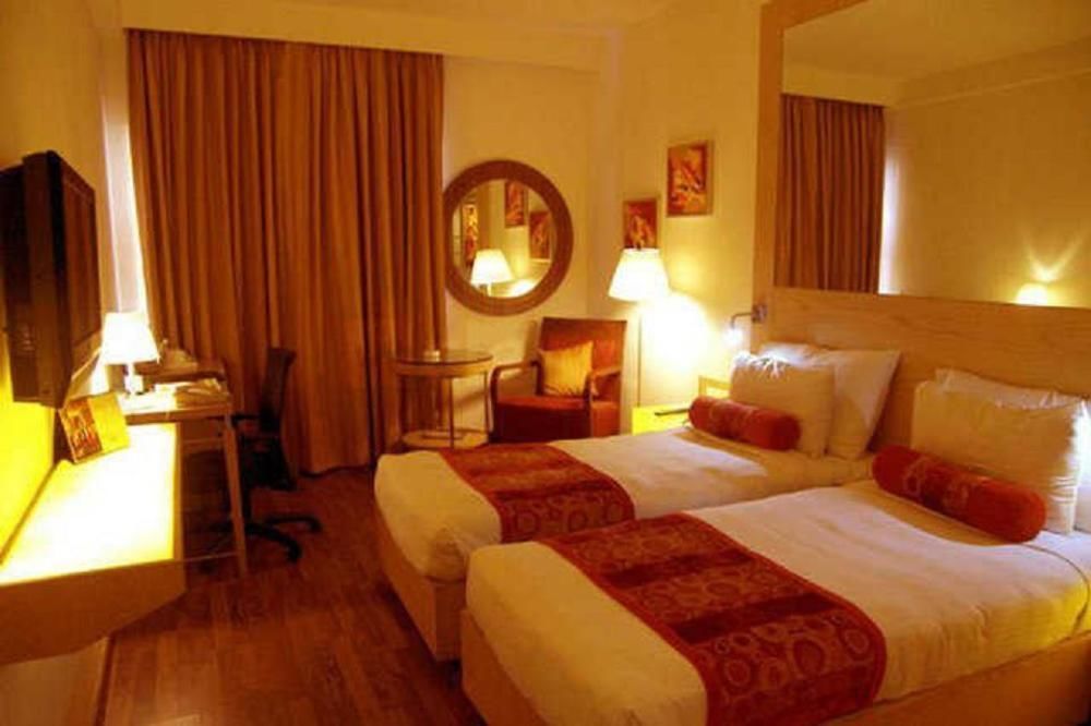 Pride Hotel, Chennai Esterno foto
